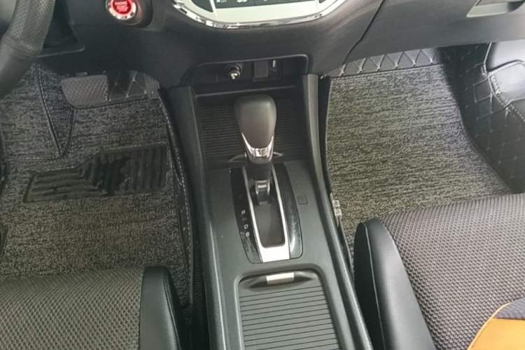 Used Honda Jade 2020 1.8L automatic Comfort version Gear Lever