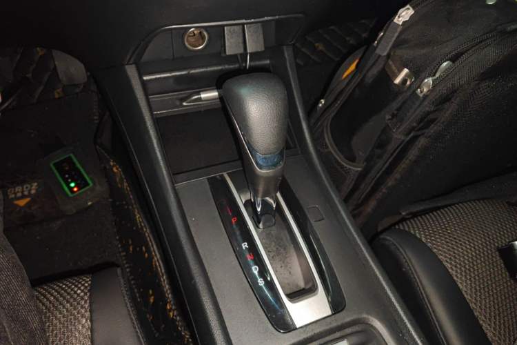 Used Honda Jade 2020 1.8L automatic Comfort version Gear Lever