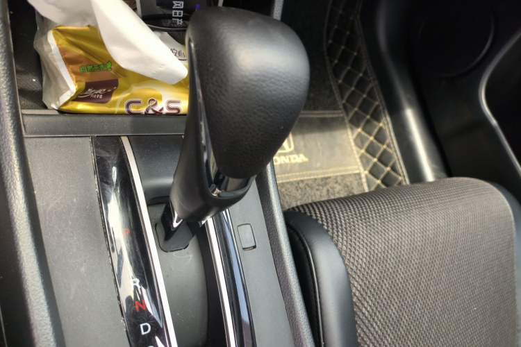 Used Honda Jade 2020 1.8L automatic Comfort version Gear Lever