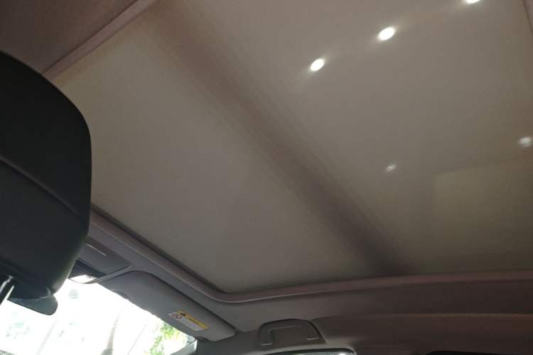 Used Honda Jade 2020 1.8L automatic Comfort version Headliner