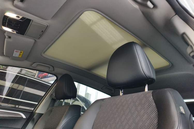 Used Honda Jade 2020 1.8L automatic Comfort version Headliner