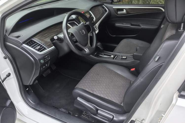 Used Honda Jade 2020 1.8L automatic Comfort version Interior 1