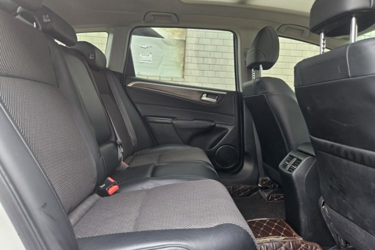 Used Honda Jade 2020 1.8L automatic Comfort version Interior 1