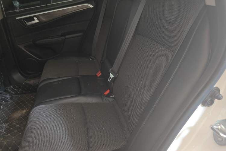 Used Honda Jade 2020 1.8L automatic Comfort version Interior 1