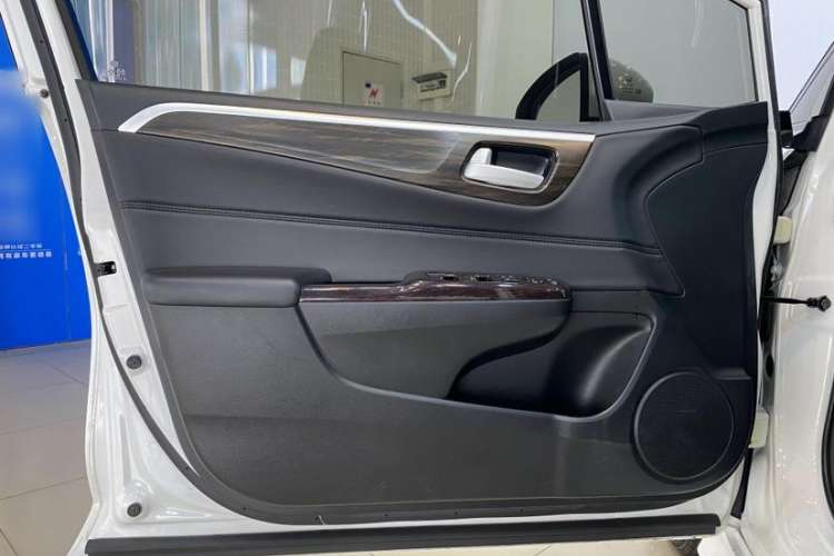 Used Honda Jade 2020 1.8L automatic Comfort version Interior 10