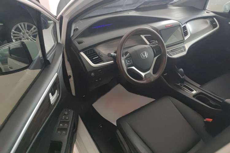 Used Honda Jade 2020 1.8L automatic Comfort version Interior 2