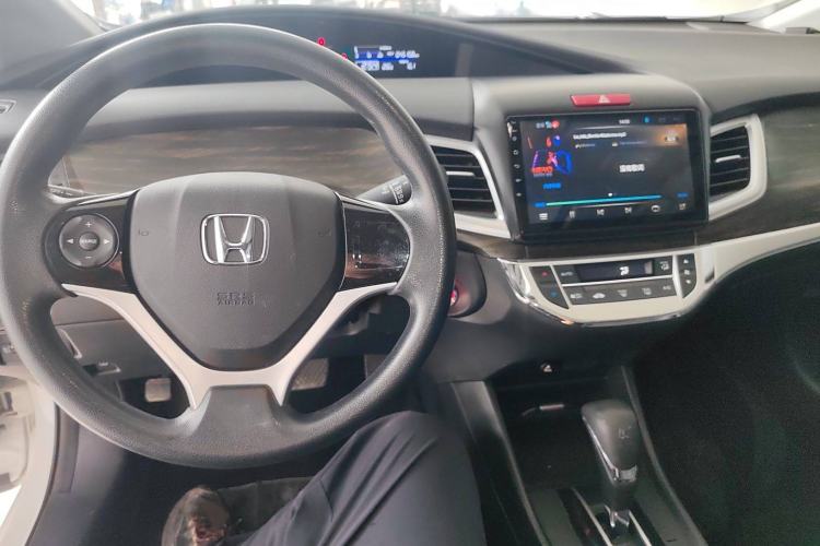 Used Honda Jade 2020 1.8L automatic Comfort version Interior 2