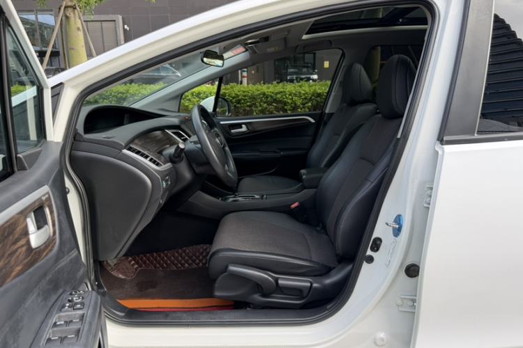 Used Honda Jade 2020 1.8L automatic Comfort version Interior 2