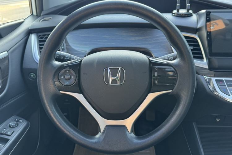 Used Honda Jade 2020 1.8L automatic Comfort version Interior 2