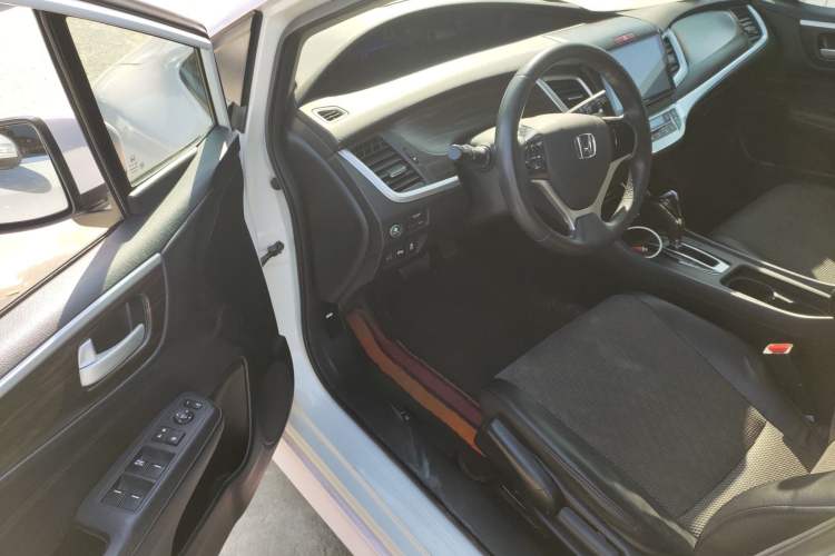 Used Honda Jade 2020 1.8L automatic Comfort version Interior 3