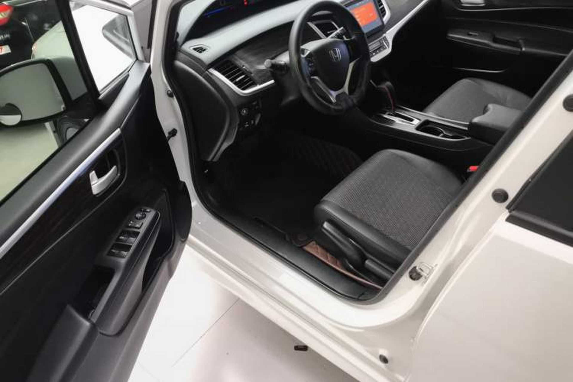 Used Honda Jade 2020 1.8L automatic Comfort version Interior 3