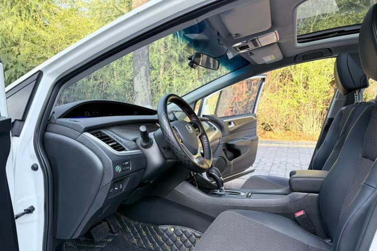 Used Honda Jade 2020 1.8L automatic Comfort version Interior 3