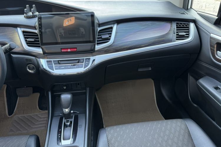 Used Honda Jade 2020 1.8L automatic Comfort version Interior 3