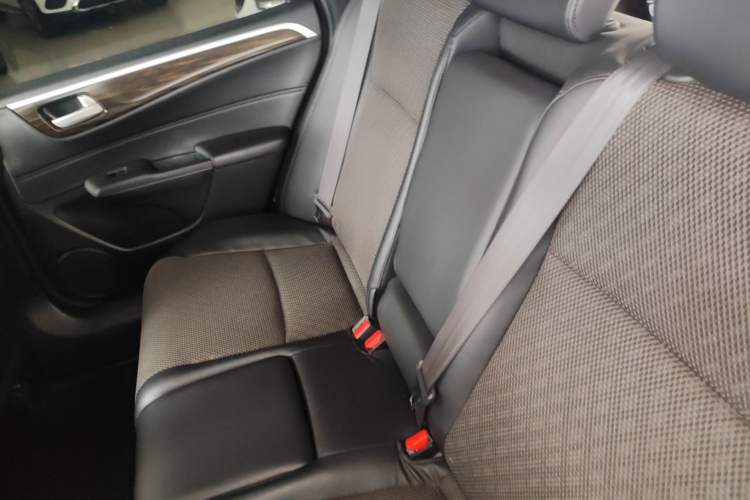 Used Honda Jade 2020 1.8L automatic Comfort version Interior 4