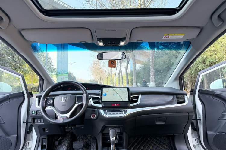 Used Honda Jade 2020 1.8L automatic Comfort version Interior 4