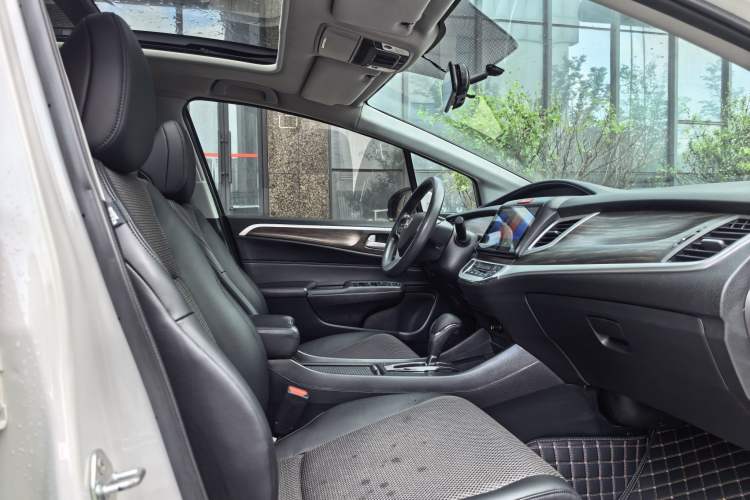 Used Honda Jade 2020 1.8L automatic Comfort version Interior 6
