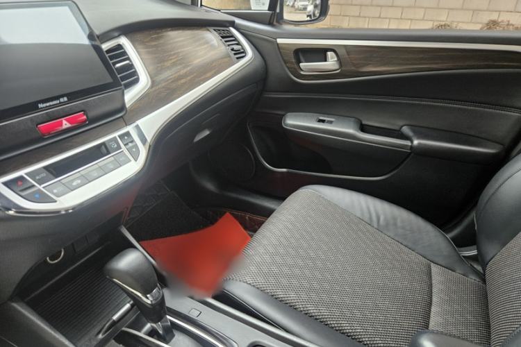 Used Honda Jade 2020 1.8L automatic Comfort version Interior 7