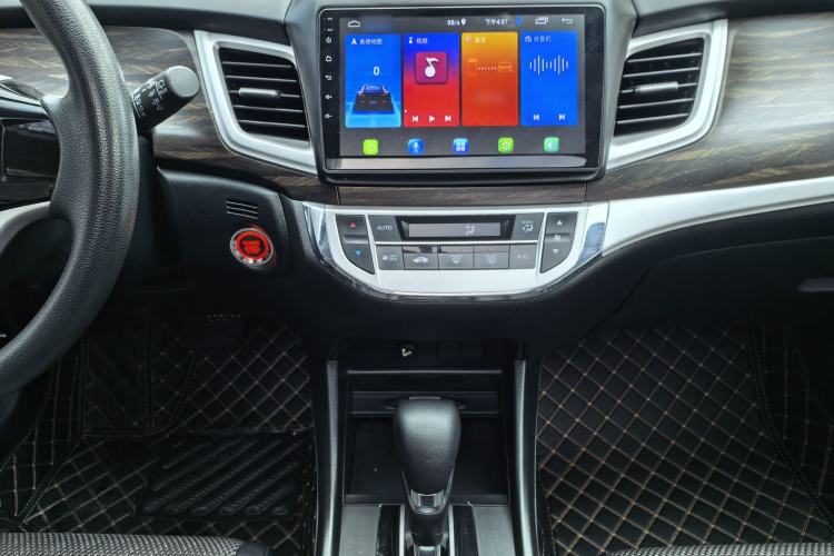 Used Honda Jade 2020 1.8L automatic Comfort version Interior 8