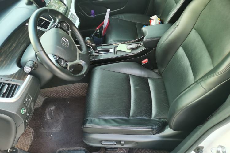 Used Honda Jade 2020 210TURBO CVT Luxury Edition Left Front Seat