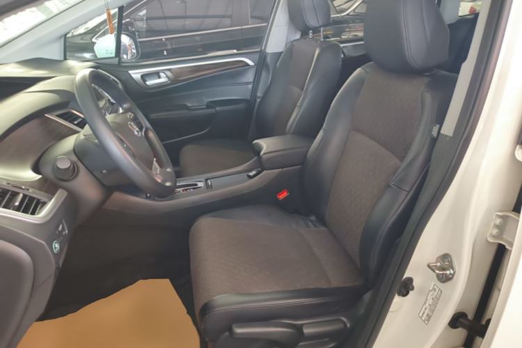 Used Honda Jade 2020 1.8L automatic Comfort version Left Front Seat