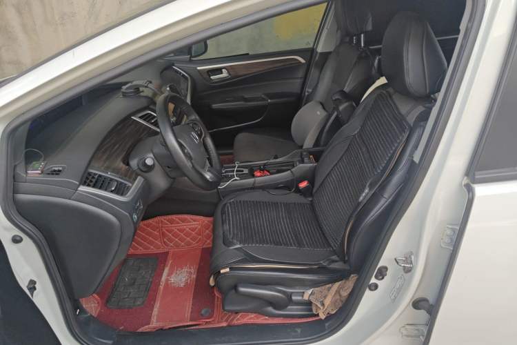 Used Honda Jade 2020 1.8L automatic Comfort version Left Front Seat