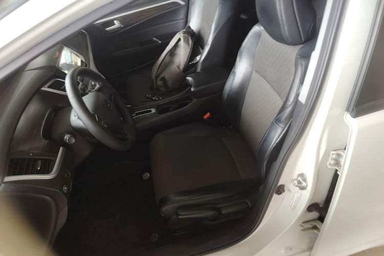 Used Honda Jade 2020 1.8L automatic Comfort version Left Front Seat
