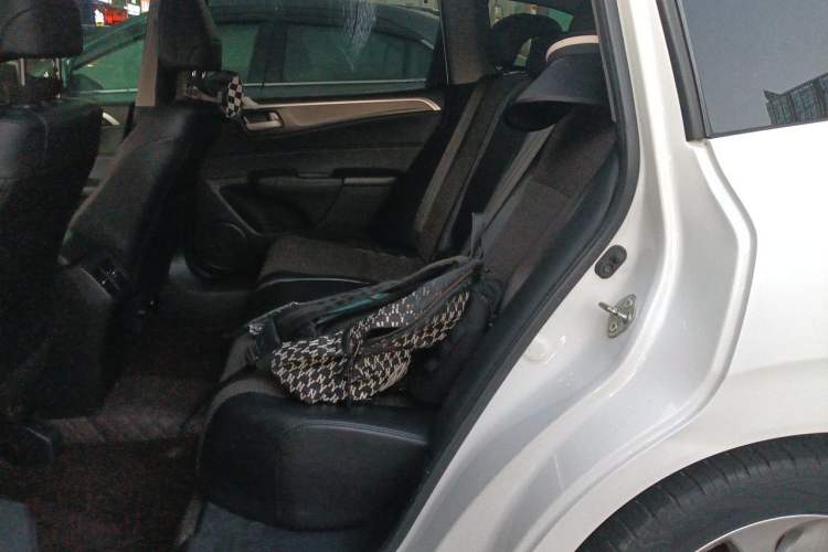 Used Honda Jade 2020 1.8L automatic Comfort version Left Rear Seat