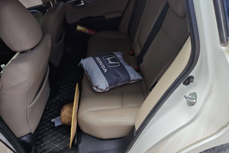 Used Honda Jade 2020 1.8L automatic Comfort version Left Rear Seat
