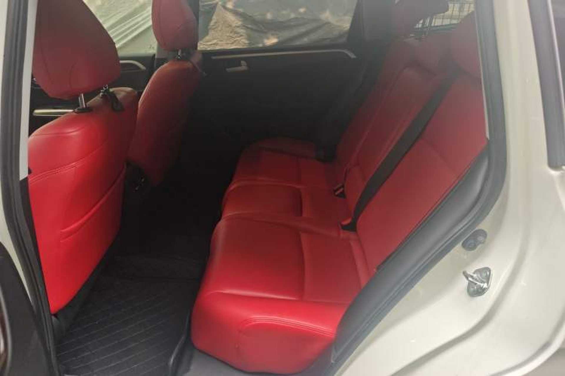 Used Honda Jade 2020 1.8L automatic Comfort version Left Rear Seat