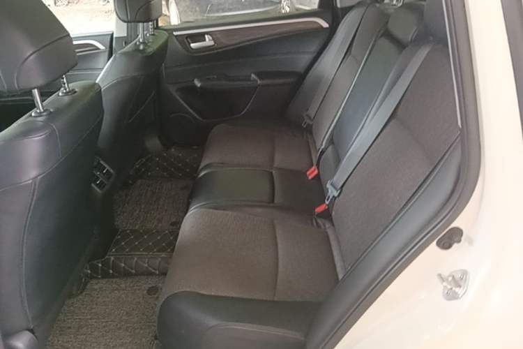 Used Honda Jade 2020 1.8L automatic Comfort version Left Rear Seat