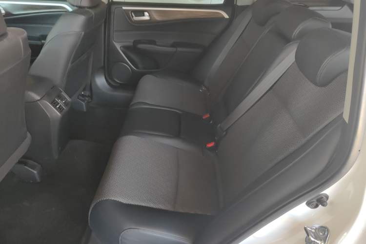 Used Honda Jade 2020 1.8L automatic Comfort version Left Rear Seat
