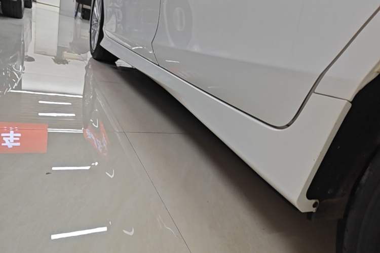 Used Honda Jade 2020 1.8L automatic Comfort version Left Side Sill