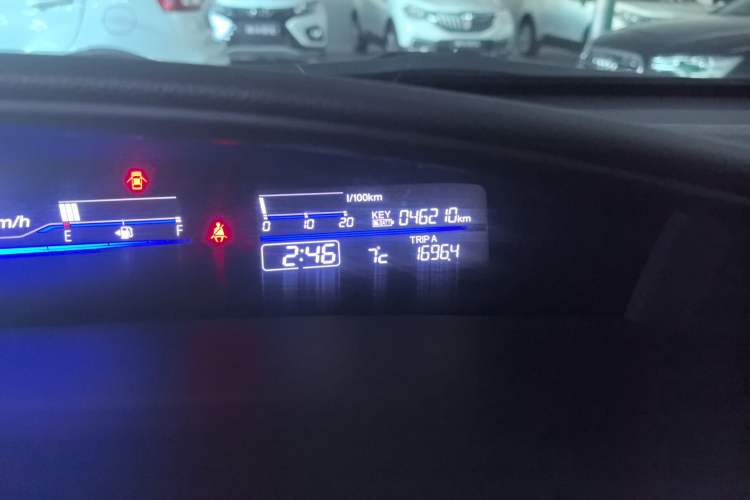 Used Honda Jade 2020 1.8L automatic Comfort version Odometer Close Up