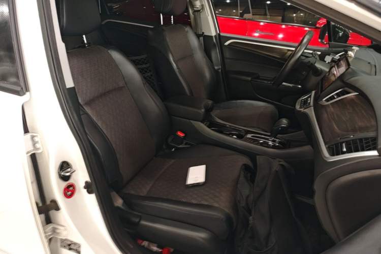 Used Honda Jade 2020 1.8L automatic Comfort version Right Front Seat