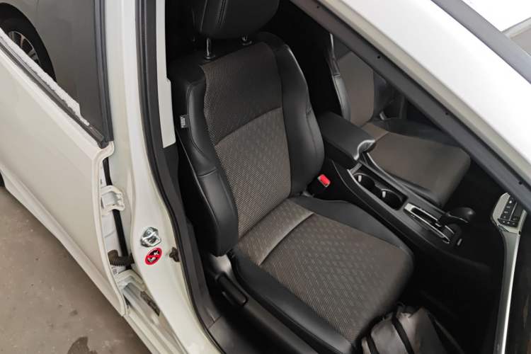 Used Honda Jade 2020 1.8L automatic Comfort version Right Front Seat