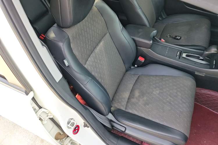 Used Honda Jade 2020 1.8L automatic Comfort version Right Front Seat