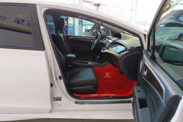 Used Honda Jade 2020 1.8L automatic Comfort version Right Front Seat