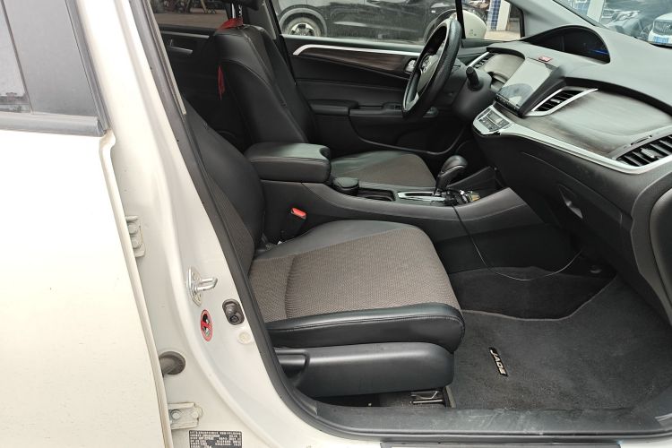 Used Honda Jade 2020 1.8L automatic Comfort version Right Front Seat