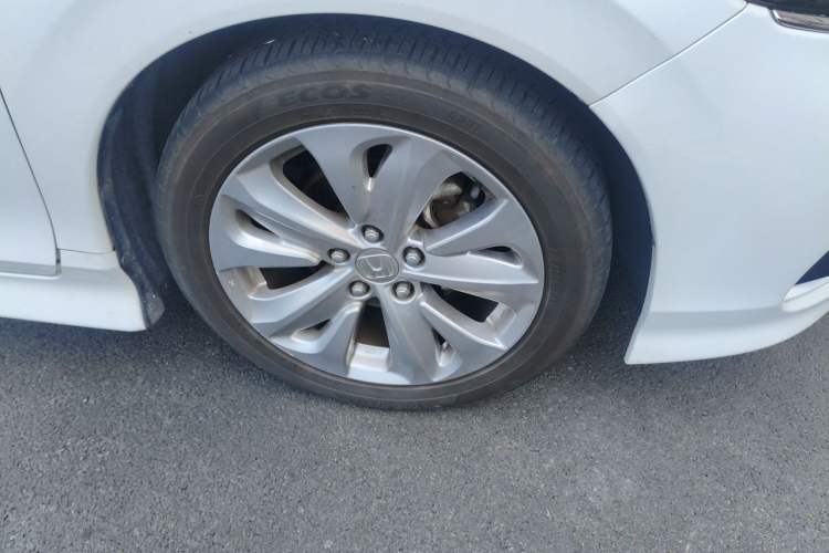 Used Honda Jade 2020 1.8L automatic Comfort version Right Front Wheel Hub