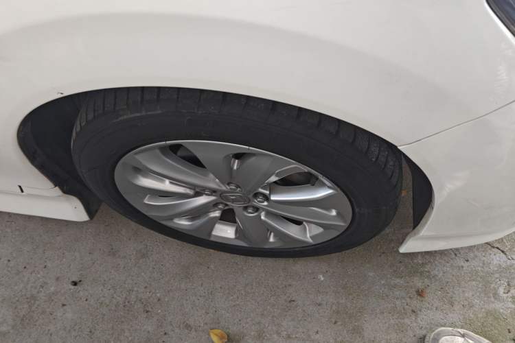 Used Honda Jade 2020 1.8L automatic Comfort version Right Front Wheel Hub