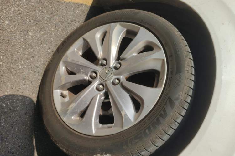 Used Honda Jade 2020 1.8L automatic Comfort version Right Front Wheel Hub