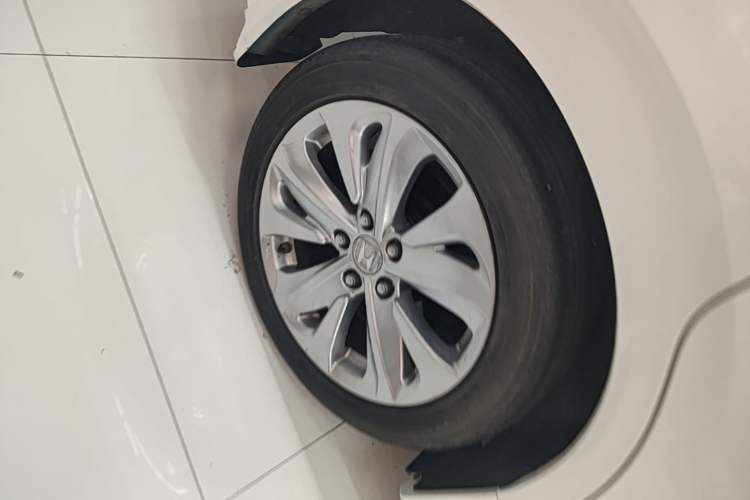 Used Honda Jade 2020 1.8L automatic Comfort version Right Rear Wheel Hub
