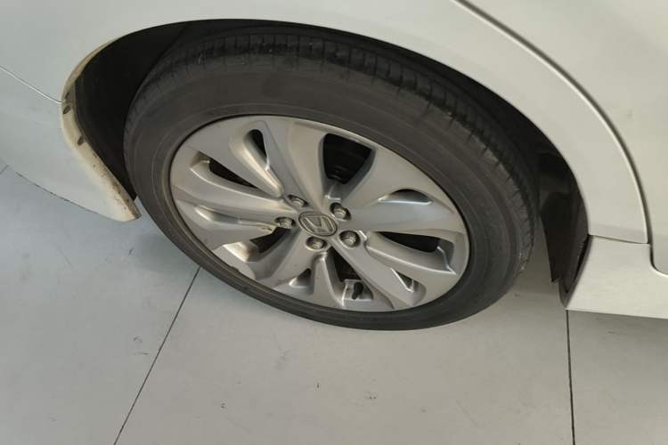 Used Honda Jade 2020 1.8L automatic Comfort version Right Rear Wheel Hub