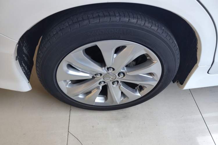 Used Honda Jade 2020 1.8L automatic Comfort version Right Rear Wheel Hub