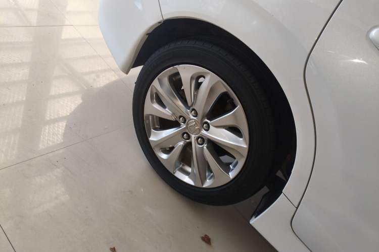 Used Honda Jade 2020 1.8L automatic Comfort version Right Rear Wheel Hub