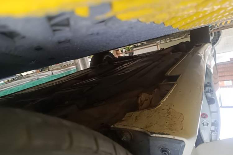 Used Honda Jade 2020 1.8L automatic Comfort version Right Side Sill