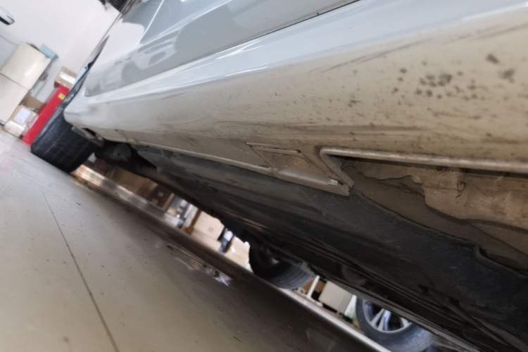 Used Honda Jade 2020 1.8L Automatic Classic Edition Right Side Sill