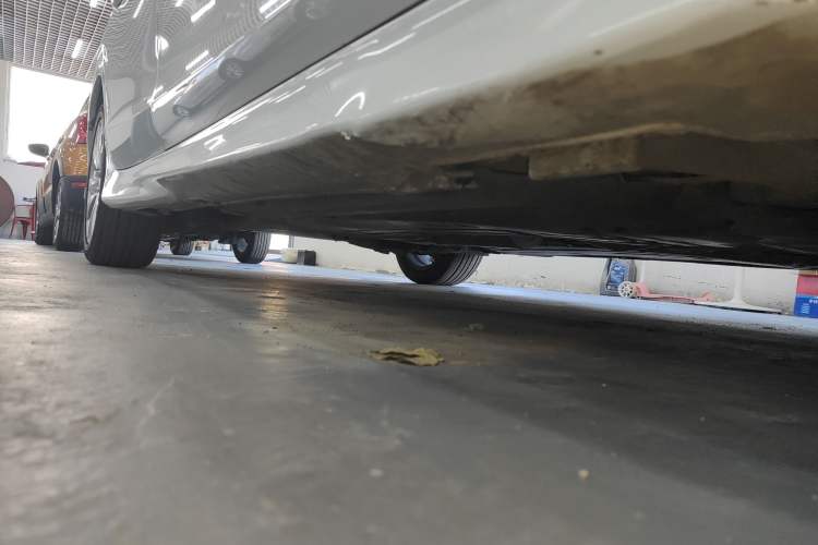 Used Honda Jade 2020 1.8L automatic Comfort version Right Side Sill