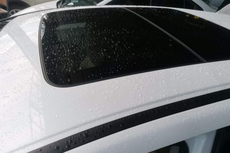 Used Honda Jade 2020 1.8L automatic Comfort version Roof
