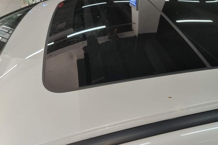 Used Honda Jade 2020 1.8L automatic Comfort version Roof